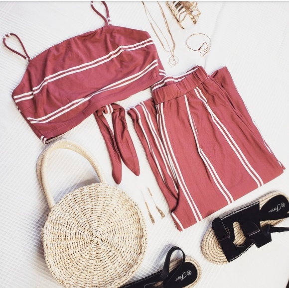 🚨END OF SUMMER SALE// Mauve 2 piece set - Picture 2 of 8